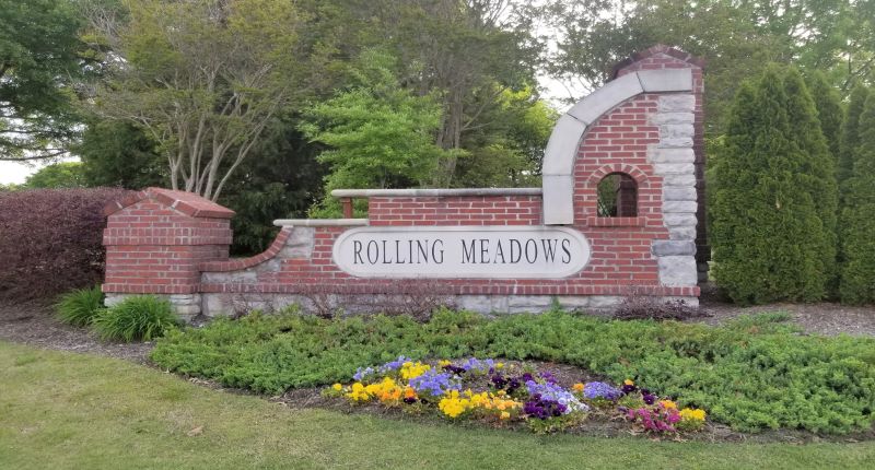 rolling-meadows-entrance-3